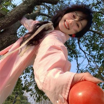 四月的女儿